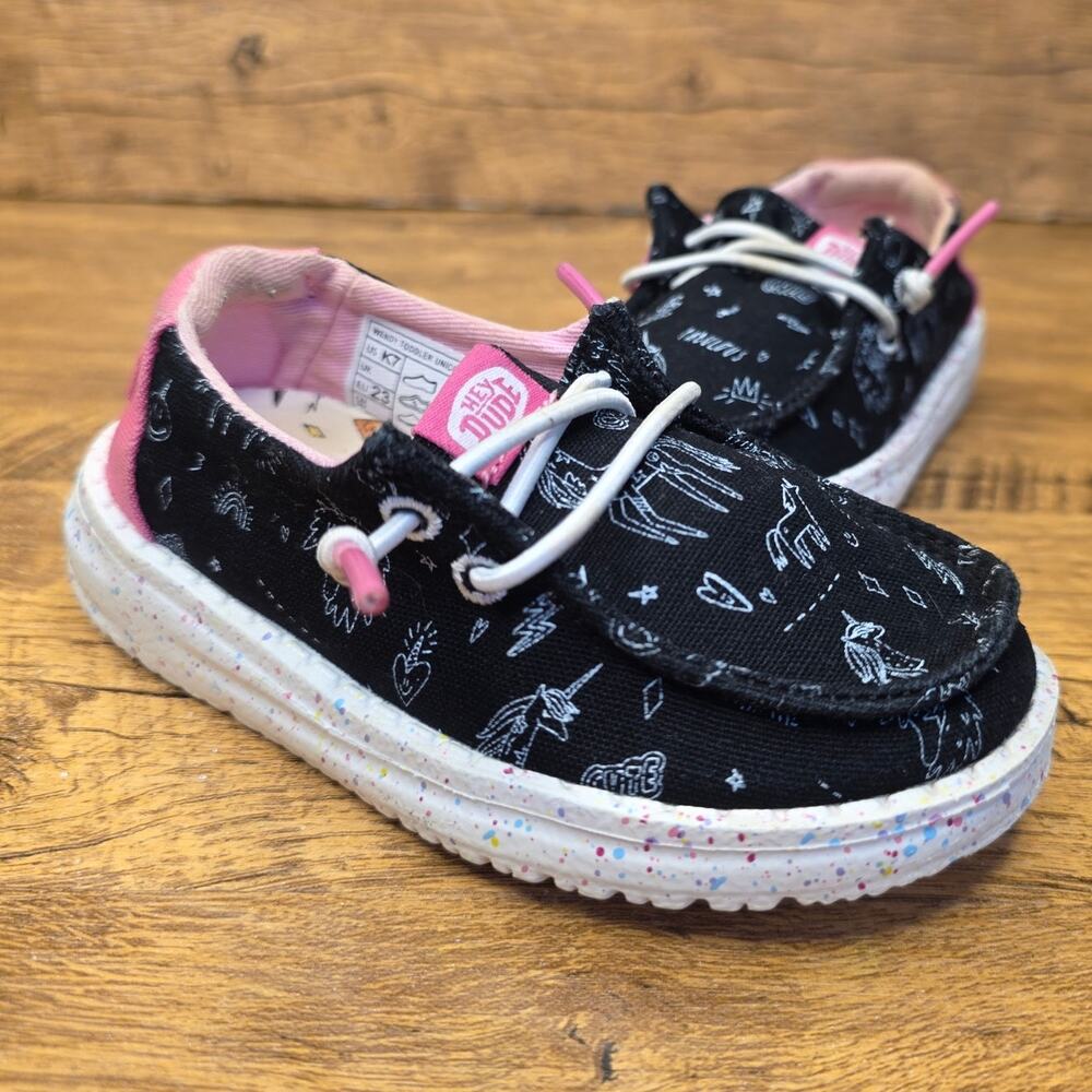 Hey Dude Wendy Unicorn black pink Girls slip on shoes size 7